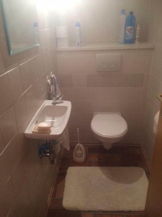 Schones Zimmer In Gimmeldingen/ Konigsbach Neustadt an der Weinstraße Dış mekan fotoğraf